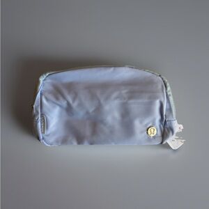 New Lululemon Everywhere Belt Bag  1L, Unisex Sky Blue Lululemon